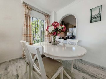 1447-663286-78d1f4f8b6655591b02d22fabb36a692d