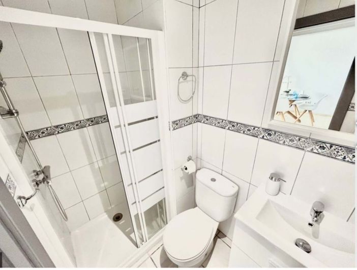 Image No.18-2 Bed Apartment for sale