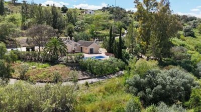 1447-662975-78d1f4f8b6655591b02d22fabb36a692d