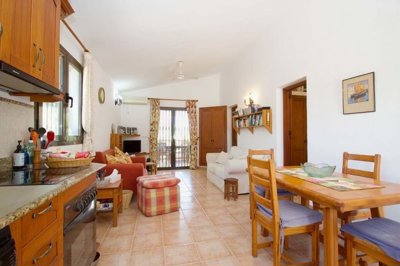 1447-662975-78d1f4f8b6655591b02d22fabb36a692d