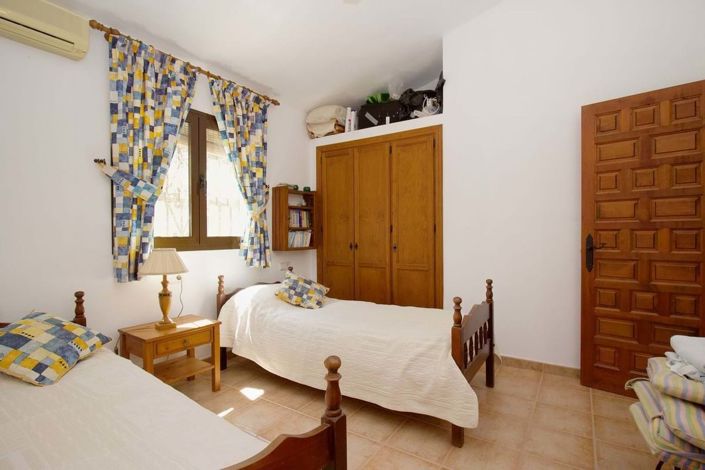 Image No.15-4 Bed Villa for sale