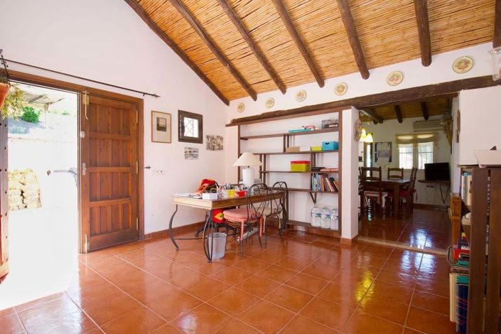 Image No.30-4 Bed Villa for sale