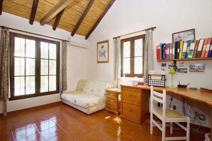 Image No.40-4 Bed Villa for sale