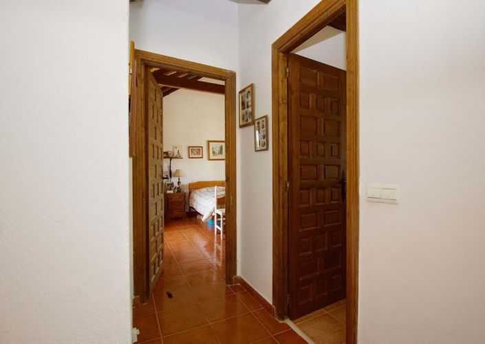 Image No.42-4 Bed Villa for sale