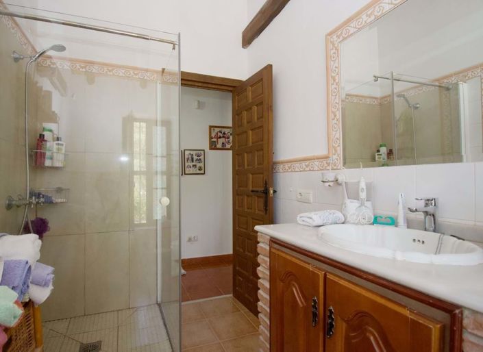 Image No.44-4 Bed Villa for sale