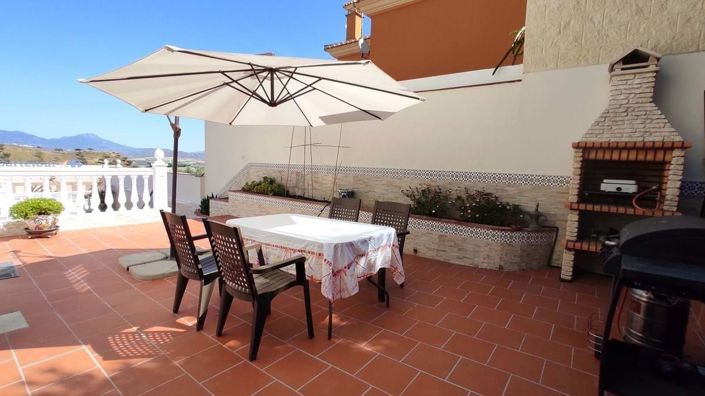 Image No.3-3 Bed Villa for sale