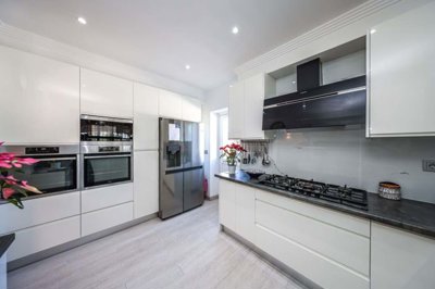 1447-662982-78d1f4f8b6655591b02d22fabb36a692d