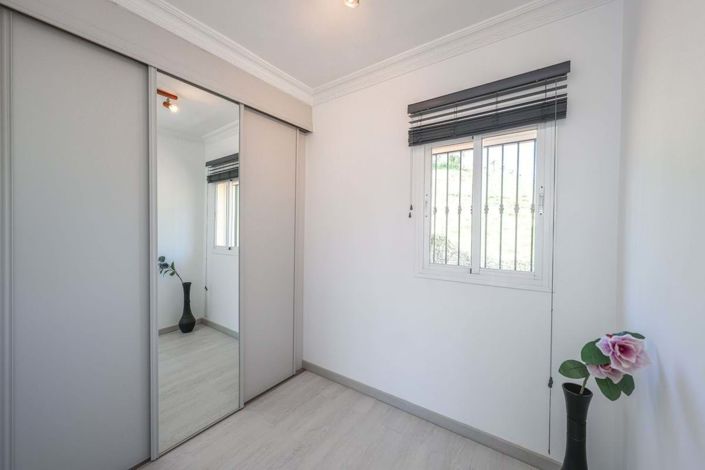 Image No.21-3 Bed Villa for sale