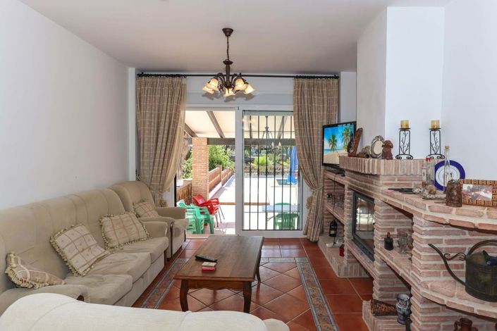 Image No.10-3 Bed Villa for sale