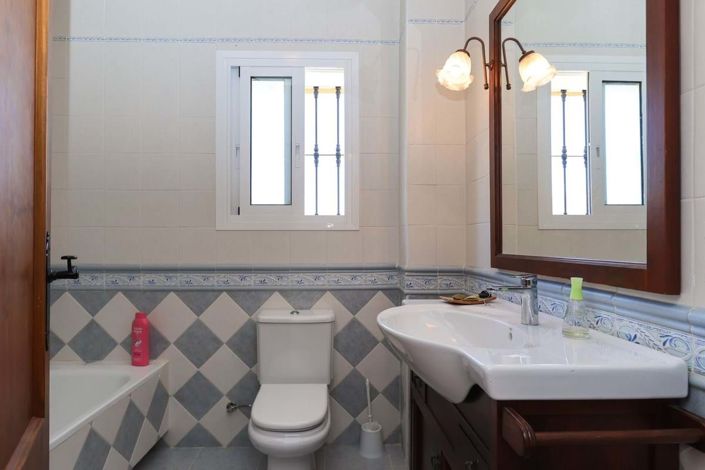 Image No.34-3 Bed Villa for sale