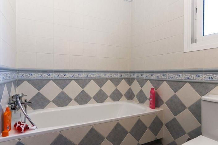 Image No.35-3 Bed Villa for sale