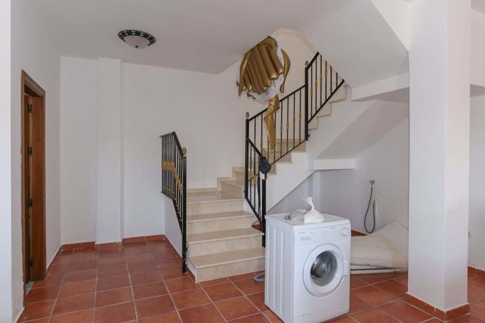 Image No.41-3 Bed Villa for sale