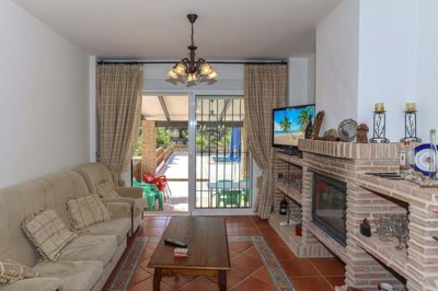 1447-417179-78d1f4f8b6655591b02d22fabb36a692d