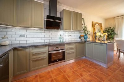 1447-662985-78d1f4f8b6655591b02d22fabb36a692d