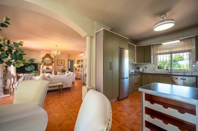 1447-662985-78d1f4f8b6655591b02d22fabb36a692d