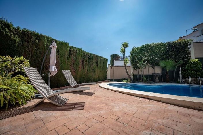 Image No.28-3 Bed Villa for sale