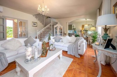 1447-662985-78d1f4f8b6655591b02d22fabb36a692d