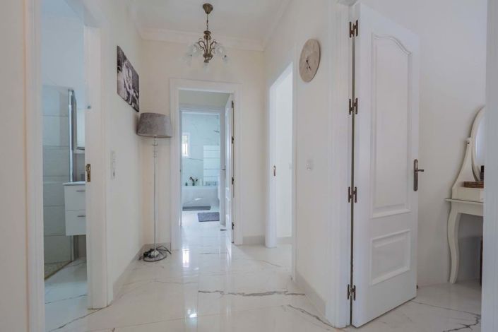 Image No.11-3 Bed Villa for sale