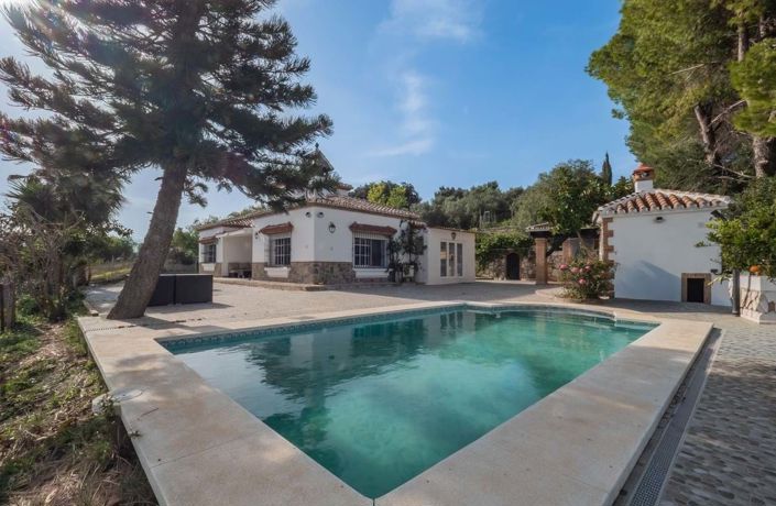 Image No.2-3 Bed Villa for sale