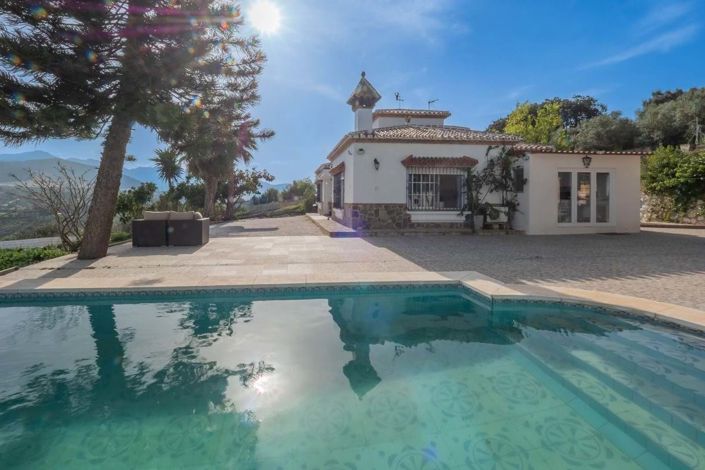 Image No.27-3 Bed Villa for sale