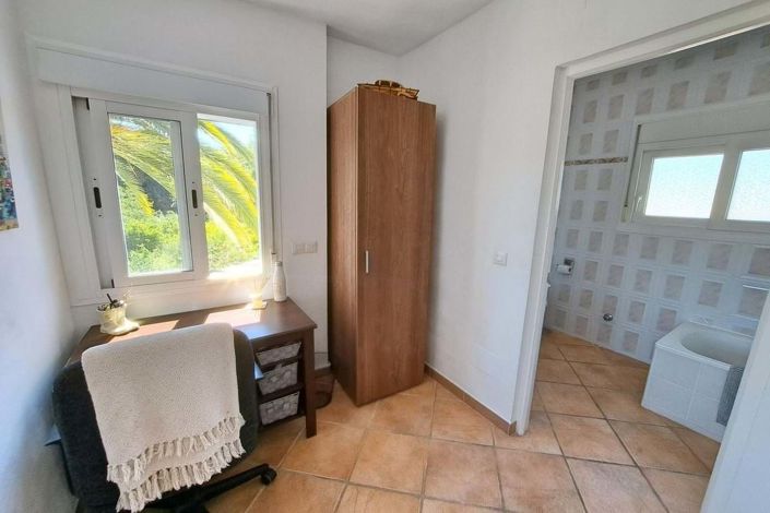 Image No.24-5 Bed Villa for sale