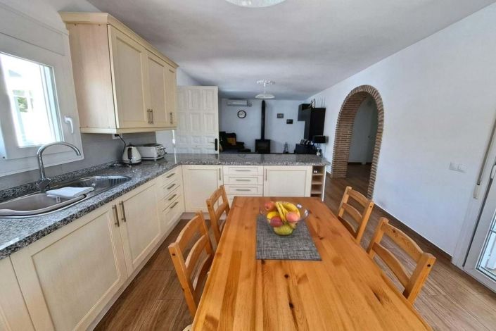 Image No.27-5 Bed Villa for sale