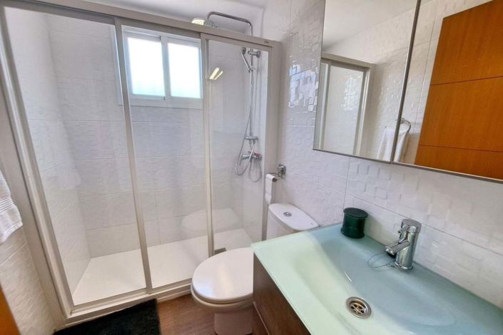 Image No.40-5 Bed Villa for sale