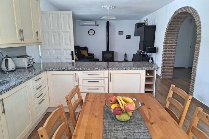 Image No.5-5 Bed Villa for sale