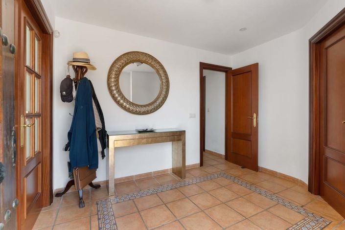 Image No.11-4 Bed Villa for sale