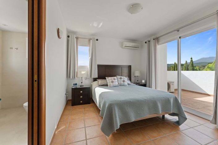 Image No.14-4 Bed Villa for sale