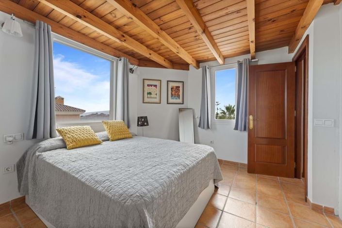 Image No.17-4 Bed Villa for sale