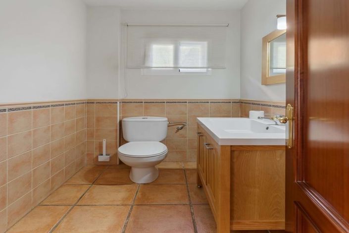 Image No.29-4 Bed Villa for sale