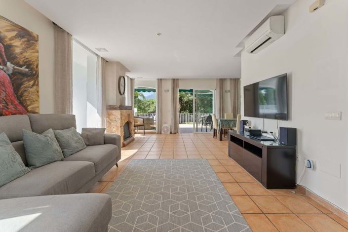 Image No.9-4 Bed Villa for sale