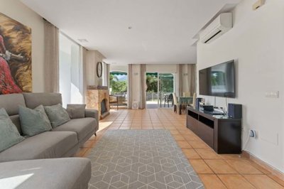 1447-662990-78d1f4f8b6655591b02d22fabb36a692d