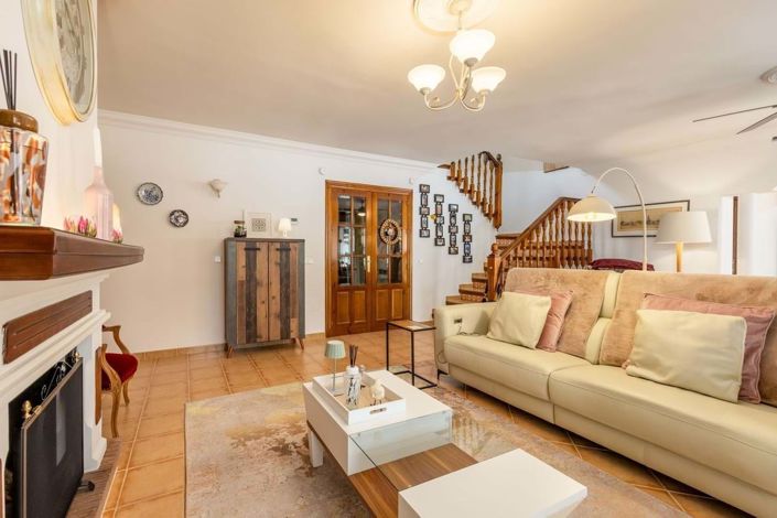 Image No.10-3 Bed Villa for sale