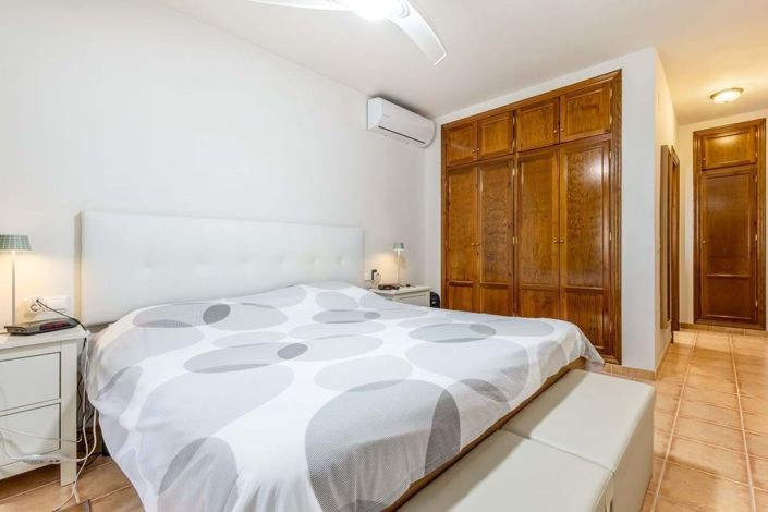 Image No.13-3 Bed Villa for sale