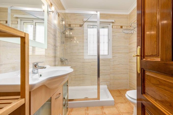 Image No.24-3 Bed Villa for sale