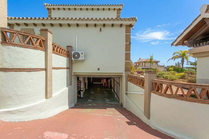 Image No.34-3 Bed Villa for sale