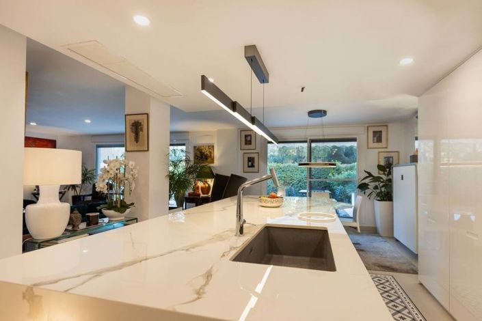 Image No.9-3 Bed Apartment for sale