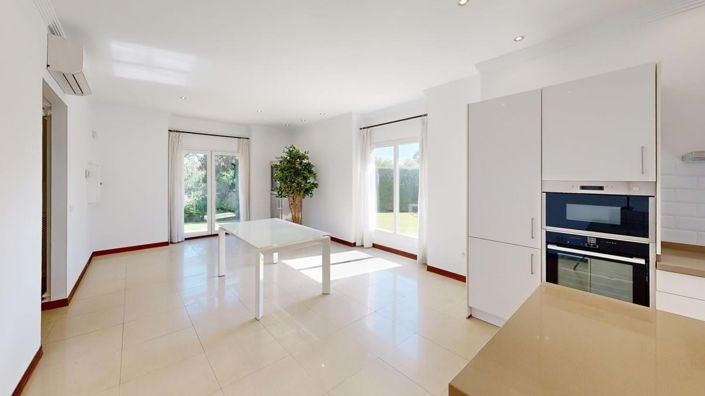 Image No.15-6 Bed Villa for sale