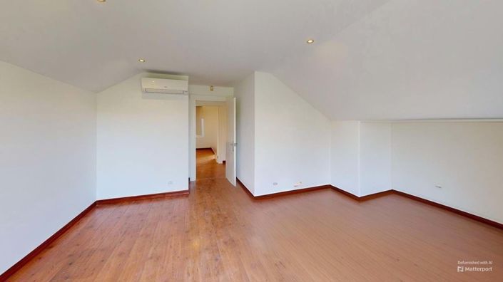 Image No.30-6 Bed Villa for sale