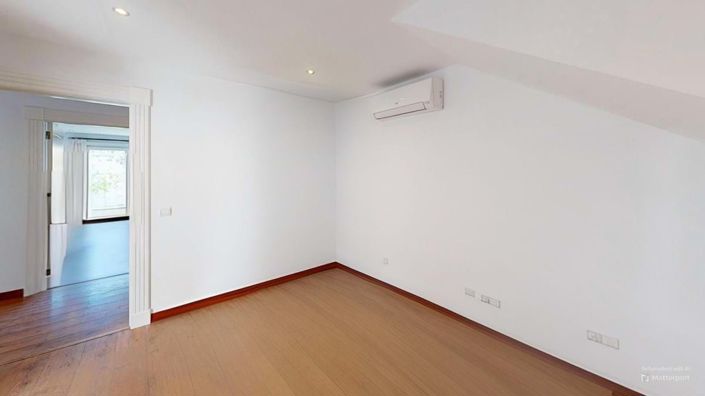 Image No.32-6 Bed Villa for sale