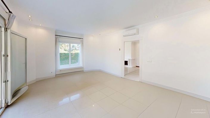 Image No.33-6 Bed Villa for sale