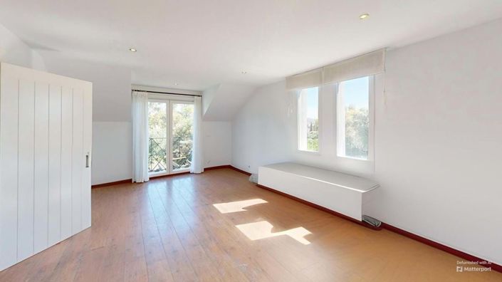 Image No.34-6 Bed Villa for sale