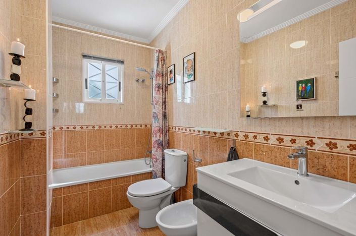 Image No.11-2 Bed Bungalow for sale