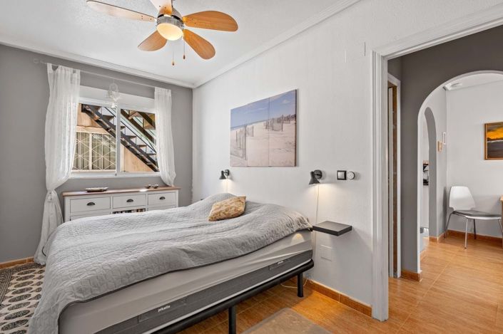 Image No.8-2 Bed Bungalow for sale