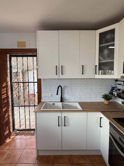 Image No.12-4 Bed Villa for sale