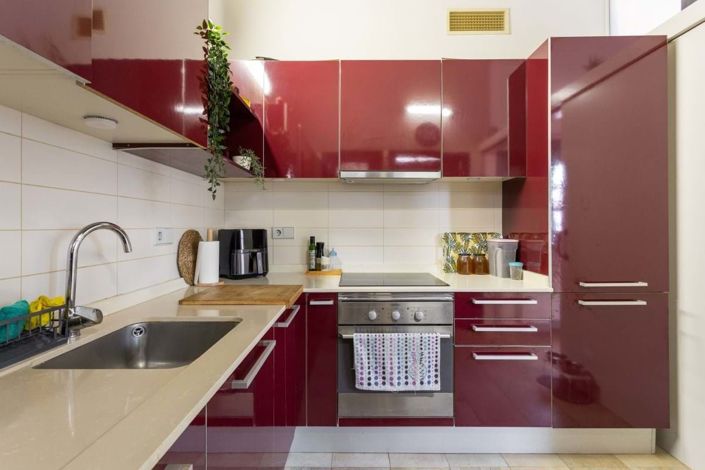 Image No.17-2 Bed Townhouse for sale