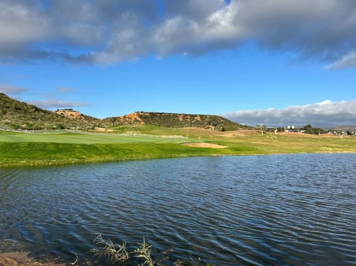 Image No.25-2 Bed Townhouse for sale