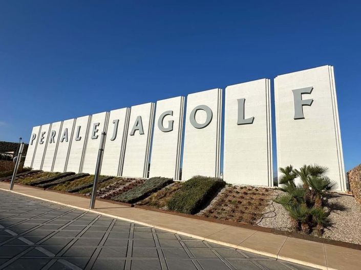 Image No.34-2 Bed Townhouse for sale